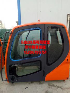 點擊查看詳細信息<br>標題：斗山DX260/DX300/DX系列駕駛室總成 帶內飾  閱讀次數：2060